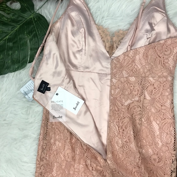 Bardot • Pink Lace Bodycon Pencil Midi Dress - Picture 7 of 8